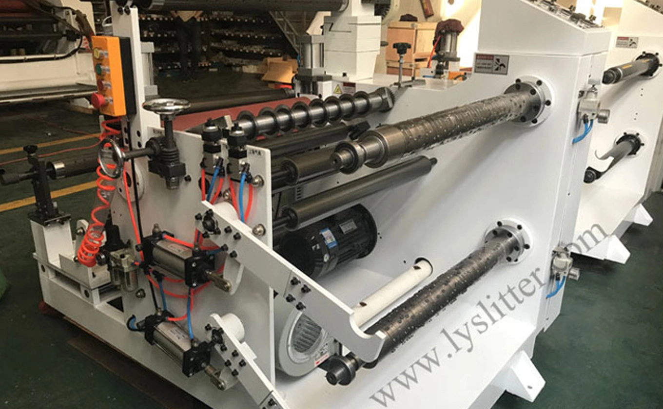 Εφαρμογή της HC-650 αυτόματης μηχανής σπείρας Slitter Rewinder μηχανής