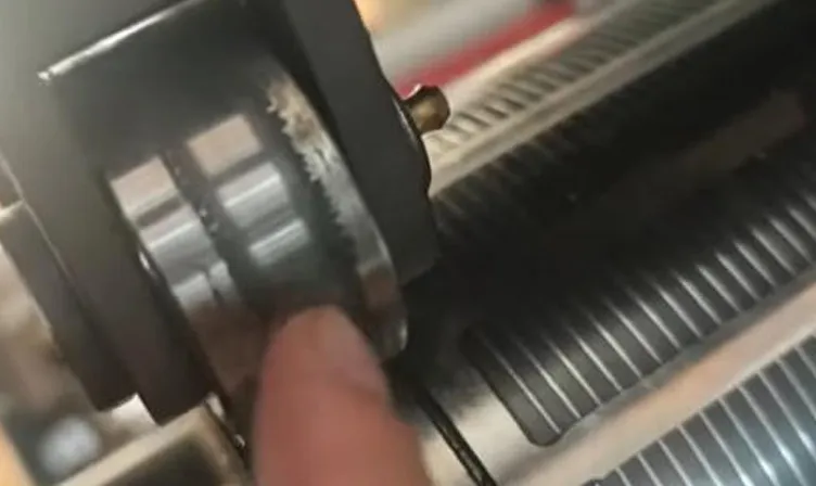 Λίπανση του περιστροφικού κύβου κοπής μηχανής